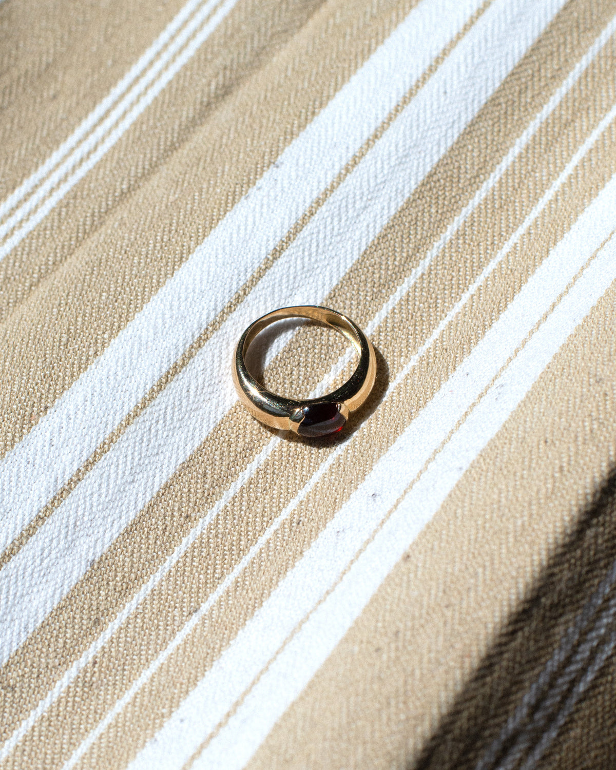 Bague Jonc Grenat